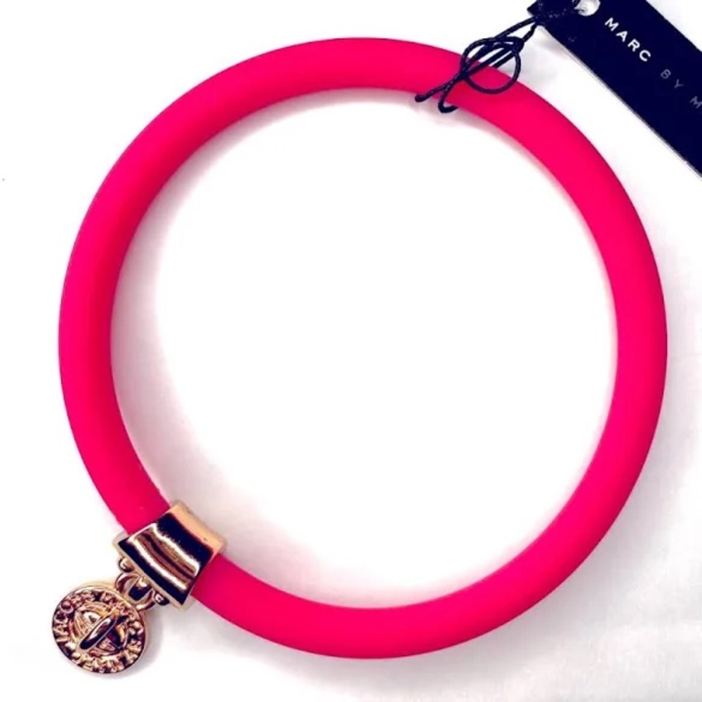 NWT Marc by Marc Jacobs Chunk Rubber Bangle in Knockout Pink